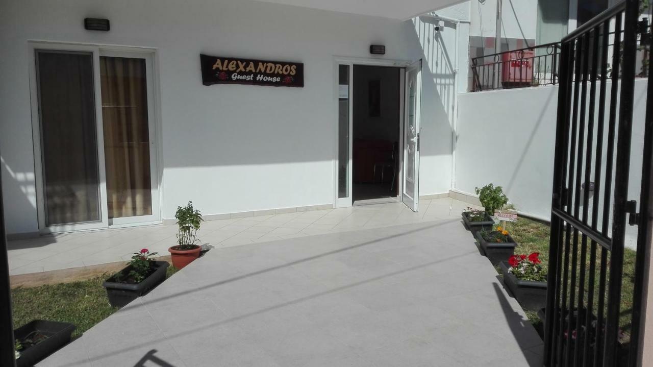 Apart Otel Alexandros İskados